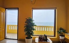Uday'S Sea Green